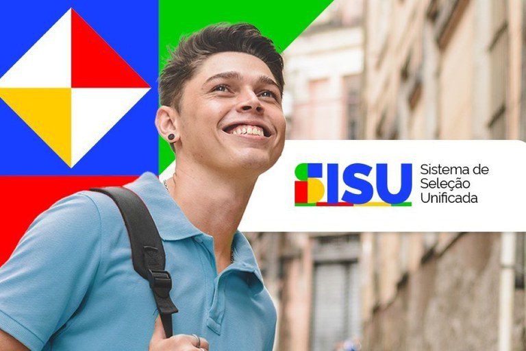 Estudantes celebrando aprovação no Sisu em Mato Grosso do Sul