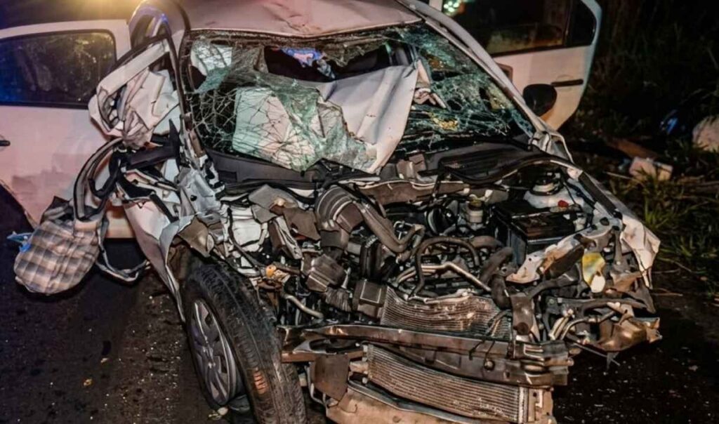 Colisão na BR-262 mata três pessoas e deixa dois feridos após batida entre carro e carreta em Corumbá 2 acidente2