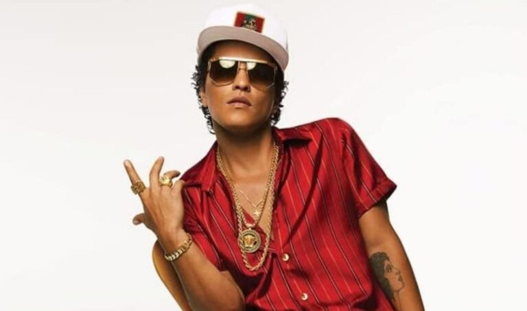 Bruno Mars anuncia datas extras de shows no Brasil para outubro