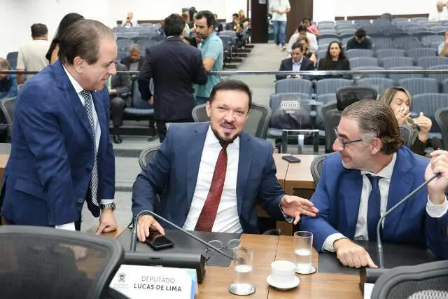 Deputados estaduais se filiam ao PL em evento oficial em Mato Grosso do Sul