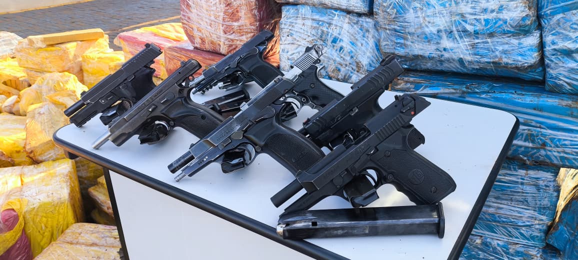 dof e defron apreendem 4 toneladas de drogas e armas em dourados inline 1 1772474780819