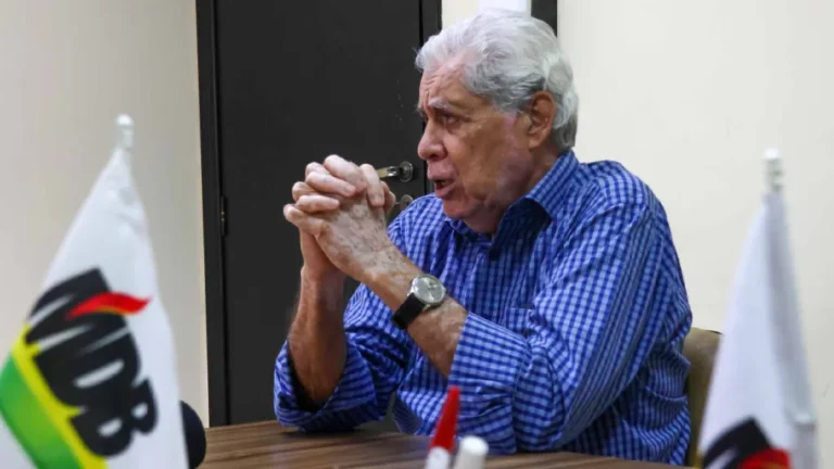 Líderes do MDB em Mato Grosso do Sul discutindo estratégias para as eleições de 2026