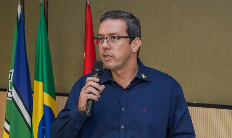 Prefeito de Macapá é afastado e anuncia renúncia em meio a investigação federal