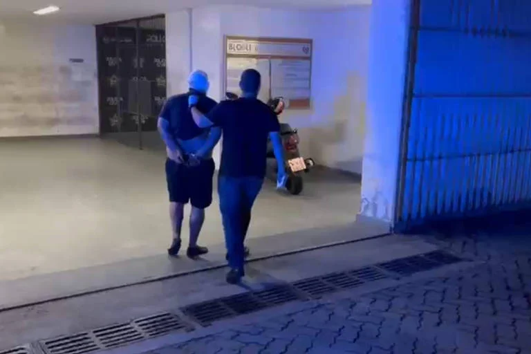 Homem mata filho de ex-namorada enquanto vítima denunciava estupro na delegacia