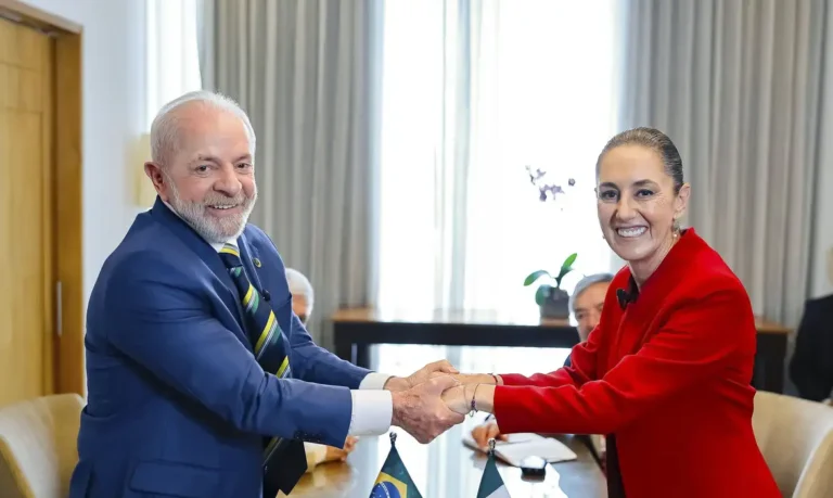 Lula e presidenta do México anunciam reunião com empresários para explorar negócios