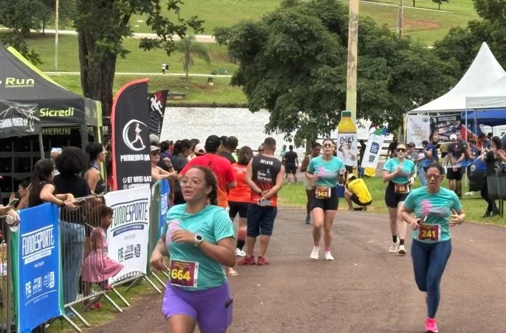 Corrida Feminina registra 900 participantes em evento de saúde e esporte