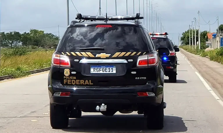 PF prende policiais militares do Rio suspeitos de favorecer facções e milícias