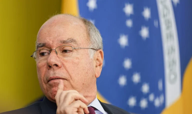 Vieira diz que visita de assessor de Trump a Bolsonaro pode ser ingerência