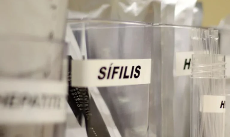 SUS adota doxiciclina como profilaxia pós-exposição para sífilis e clamídia