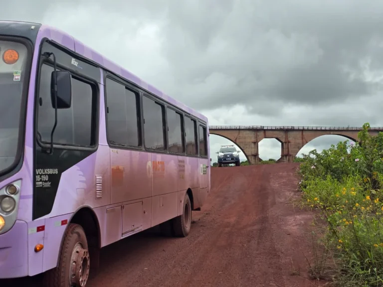 Ônibus Lilás amplia acesso a informações e serviços para mulheres em Corumbá