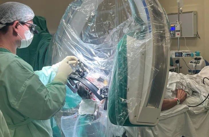 Hospital Regional de Três Lagoas realiza primeira cirurgia cerebral pelo SUS para tratar Parkinson