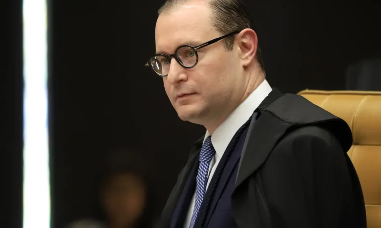 Zanin condena deputados do PL por cobrança de propina na liberação de emendas