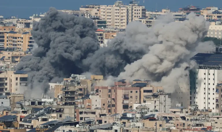 Israel intensifica ataques e atinge o centro de Beirute em nova fase do conflito