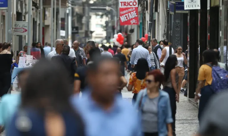 Mortes por câncer colorretal devem subir quase três vezes até 2030