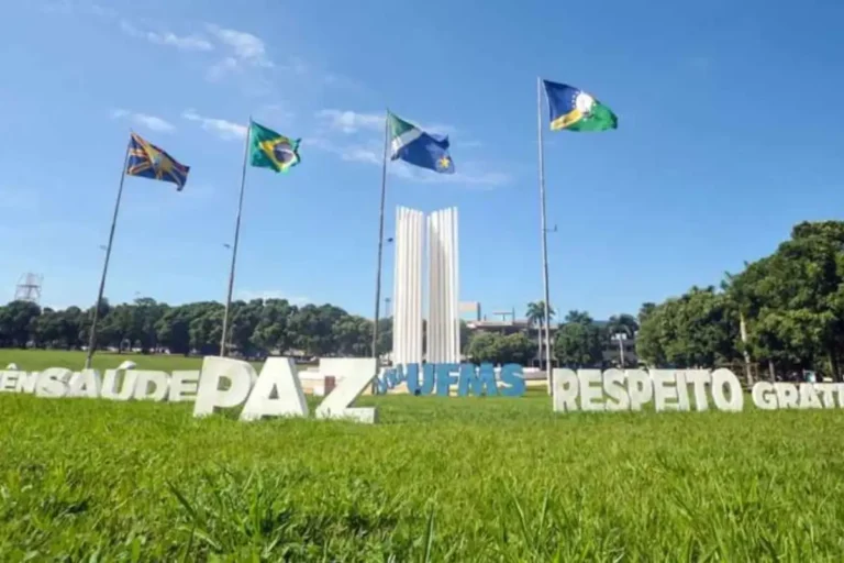 UFMS mantém inscrições abertas em concurso público para professores com salários de até R$ 7 mil