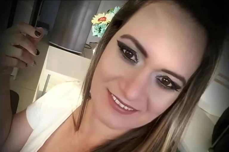 Madrasta é presa em Santa Catarina após matar enteada com tiro de espingarda no Rio Grande do Sul