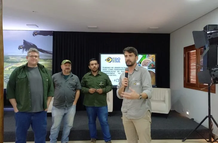 Turismo de observação de aves é destaque na COP15 com registro raro em MS