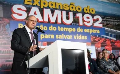 Saúde é reforçada com ambulâncias e unidades móveis entregues na Bahia