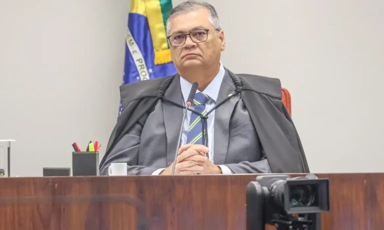 Dino amplia apuração sobre emendas para fundação da Lagoinha