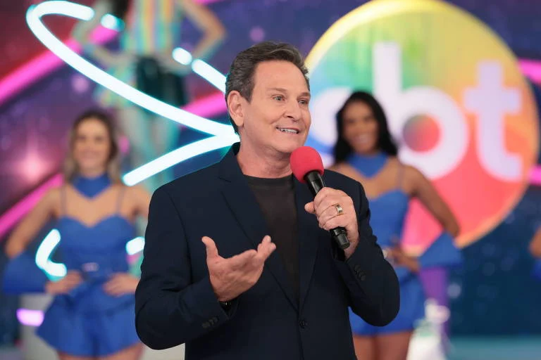 Luís Ricardo assume nova versão do Viva a Noite no SBT e homenageia Gugu Liberato