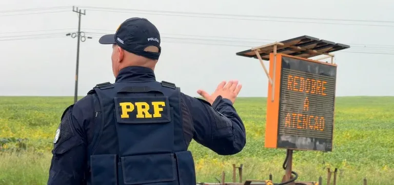 Polícia Rodoviária Federal em operação de segurança para a COP-15 em Campo Grande, MS.