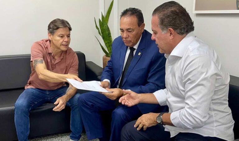 Paulo Duarte deixa presidência do PSB em MS e encaminha filiação ao PSDB