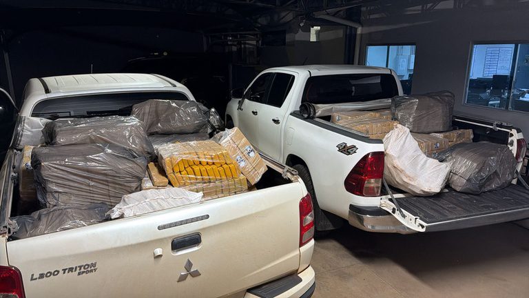 PF apreende cerca de uma tonelada de maconha em casa abandonada de Ponta Porã