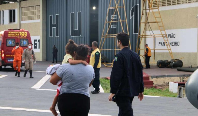 Marinha resgata de helicóptero criança de três anos após engasgo no Paiaguás