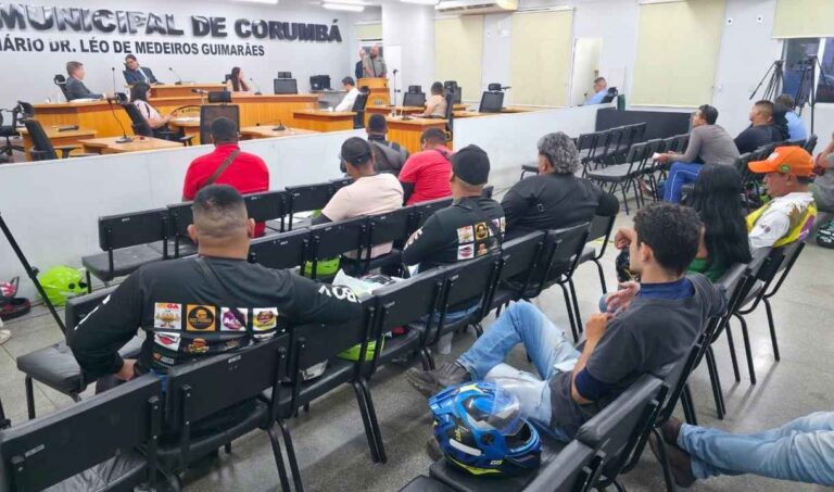 Câmara de Corumbá inicia discussão para regulamentar motos por aplicativo