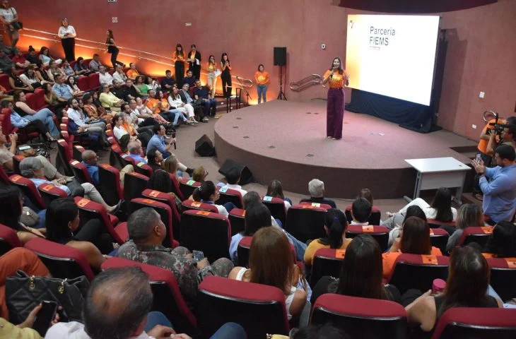 Governo lança campanha Seu Abraço Aquece para ampliar arrecadações