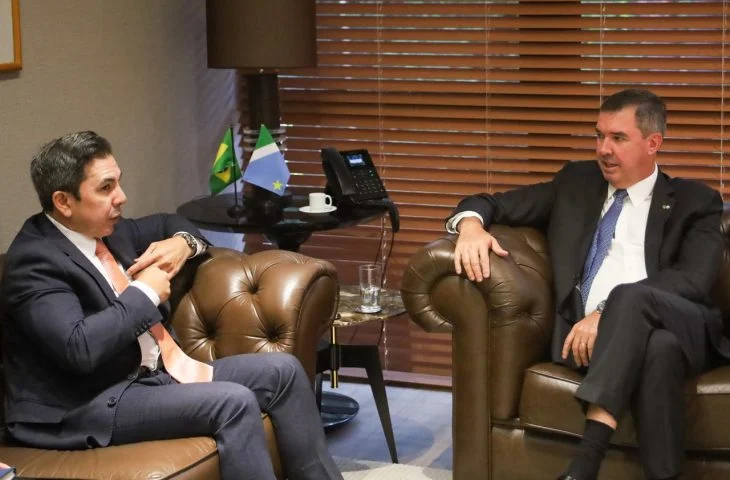 Governo de MS amplia diálogo e recebe cônsul-geral dos Estados Unidos em visita ao Estado