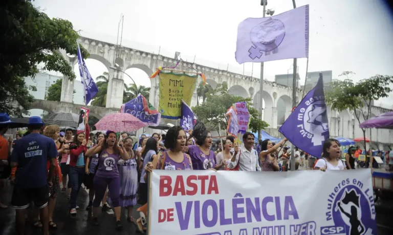 Violência sexual aumenta risco de doenças cardíacas em mulheres