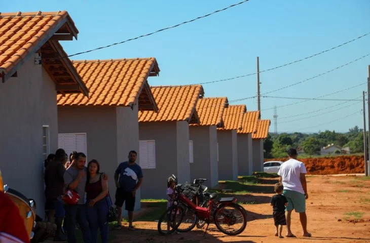 Agehab dá cinco dias para mutuários quitarem dívidas e evitar retomada de imóveis em MS