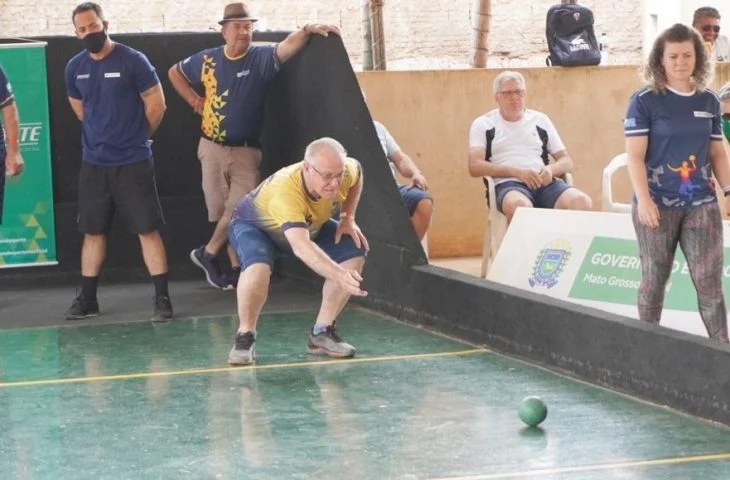 Jogos da Melhor Idade reúnem 218 atletas em etapa de bocha em Ponta Porã