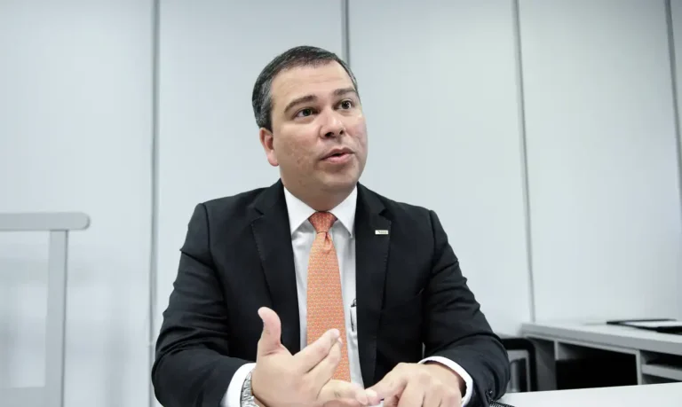 Ex-presidente do BRB é acusado de acertar propina de R$ 146,5 milhões