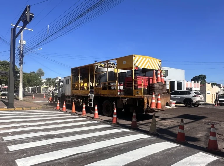 AGETRAT reforça sinalização viária em Corumbá