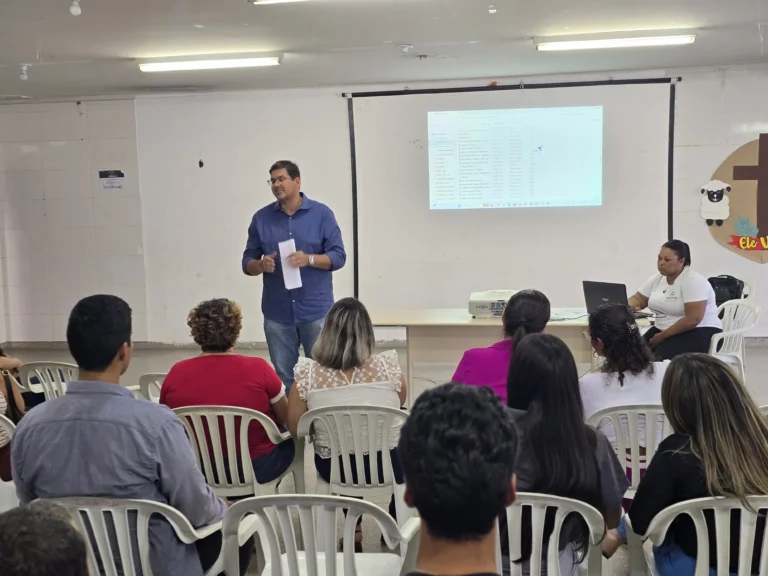 Capacitação reúne profissionais da rede socioassistencial em Corumbá