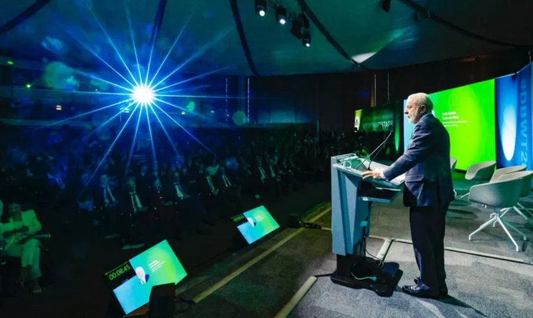 Lula afirma que conflito no Oriente Médio é ‘guerra da insensatez’
