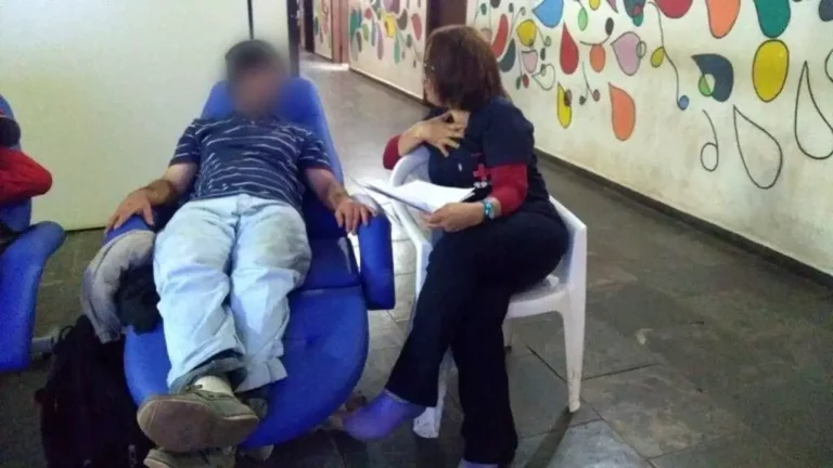 Prefeitura de Campo Grande abre seleção para cuidadores em saúde mental com salário de até R$ 2 mil