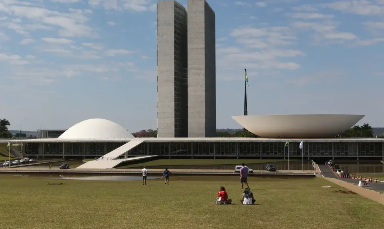 Alcolumbre fatiou votação do PL da Dosimetria e governo questiona legalidade