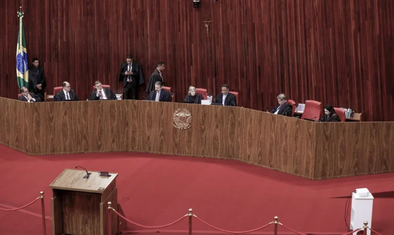 TSE determina cassação do governador de Roraima e convoca novas eleições