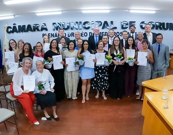Câmara realiza sessão solene e homenageia mulheres ao encerrar março em Corumbá
