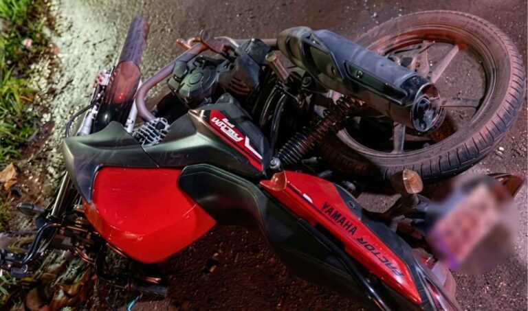 Motociclista fica ferido após colisão com carro no Centro de Corumbá