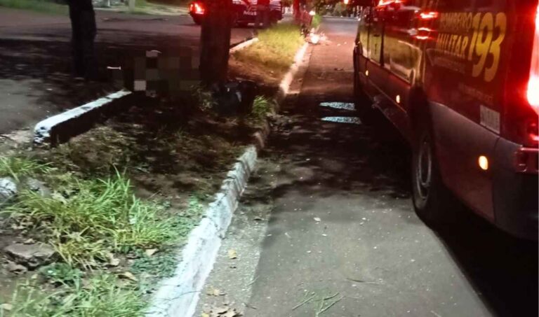 Motociclista morre após bater em árvore na Avenida Rio Branco em Corumbá