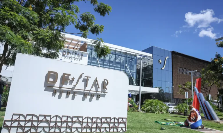 Bolsonaro segue internado após reparo artroscópico no ombro em Brasília