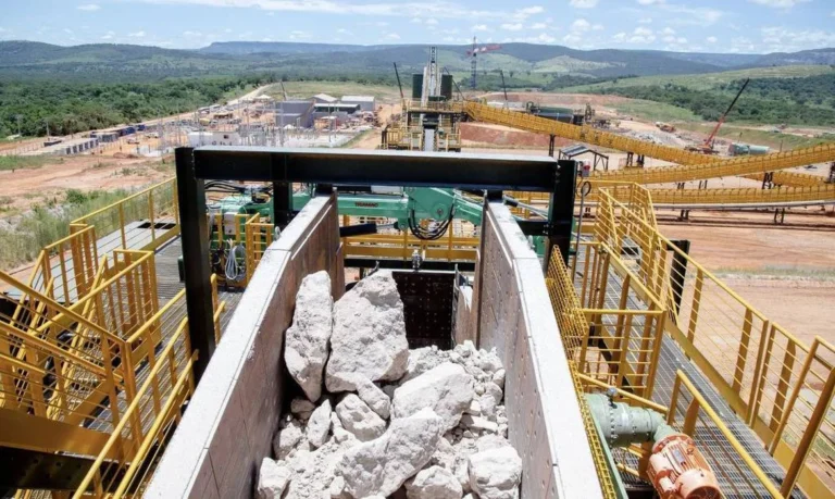 PL sobre minerais críticos é criticado por especialistas e municípios após aprovação na Câmara