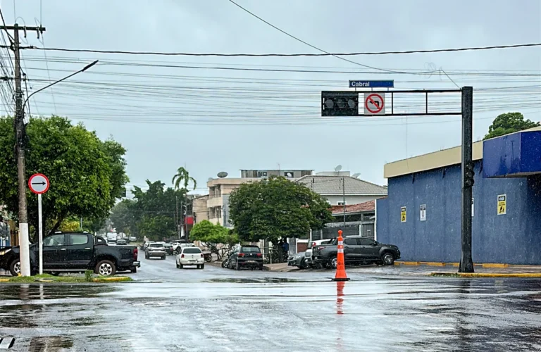 Corumbá registra novos atos de vandalismo em semáforos e amplia reparos