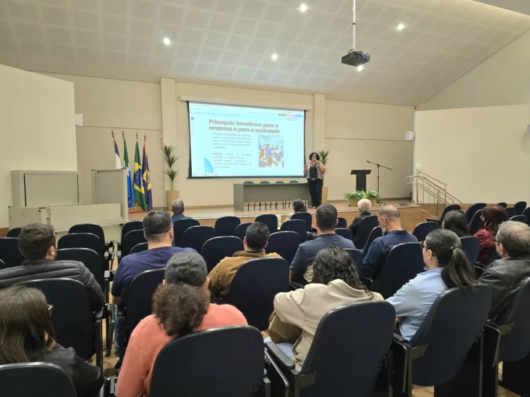 Aprendizagem profissional é porta de entrada para o mercado e fortalece inclusão