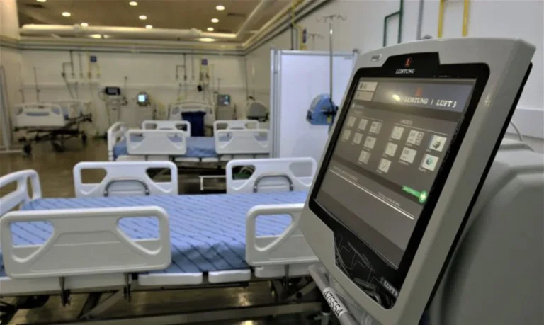 Uso de IA na saúde atinge 18% dos estabelecimentos do país
