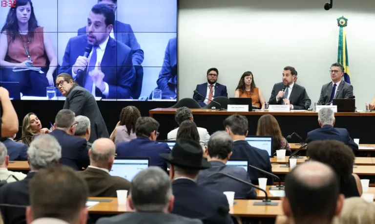 Boulos diz que compensação por fim da escala 6×1 não é razoável